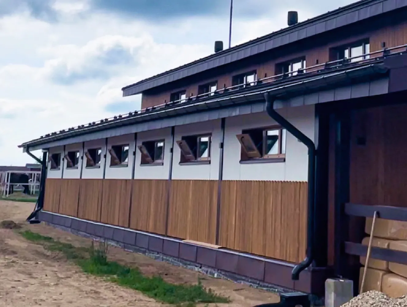 Конюшня А-класса